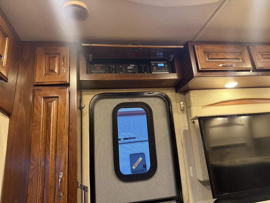 Used 2017 Mercedes-Benz Sprinter 3500 image 52