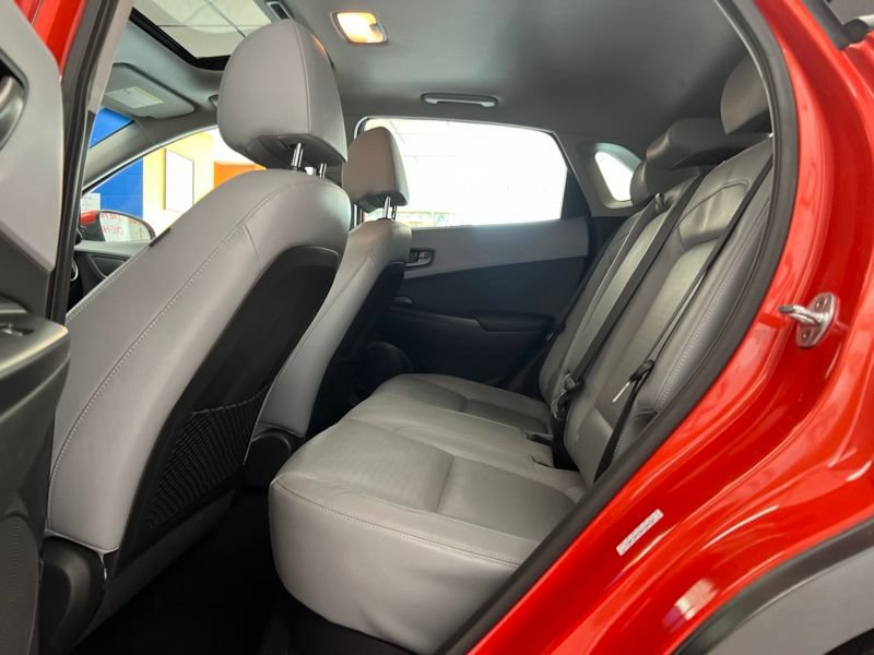Used 2019 Hyundai Kona Limited FWD image 16