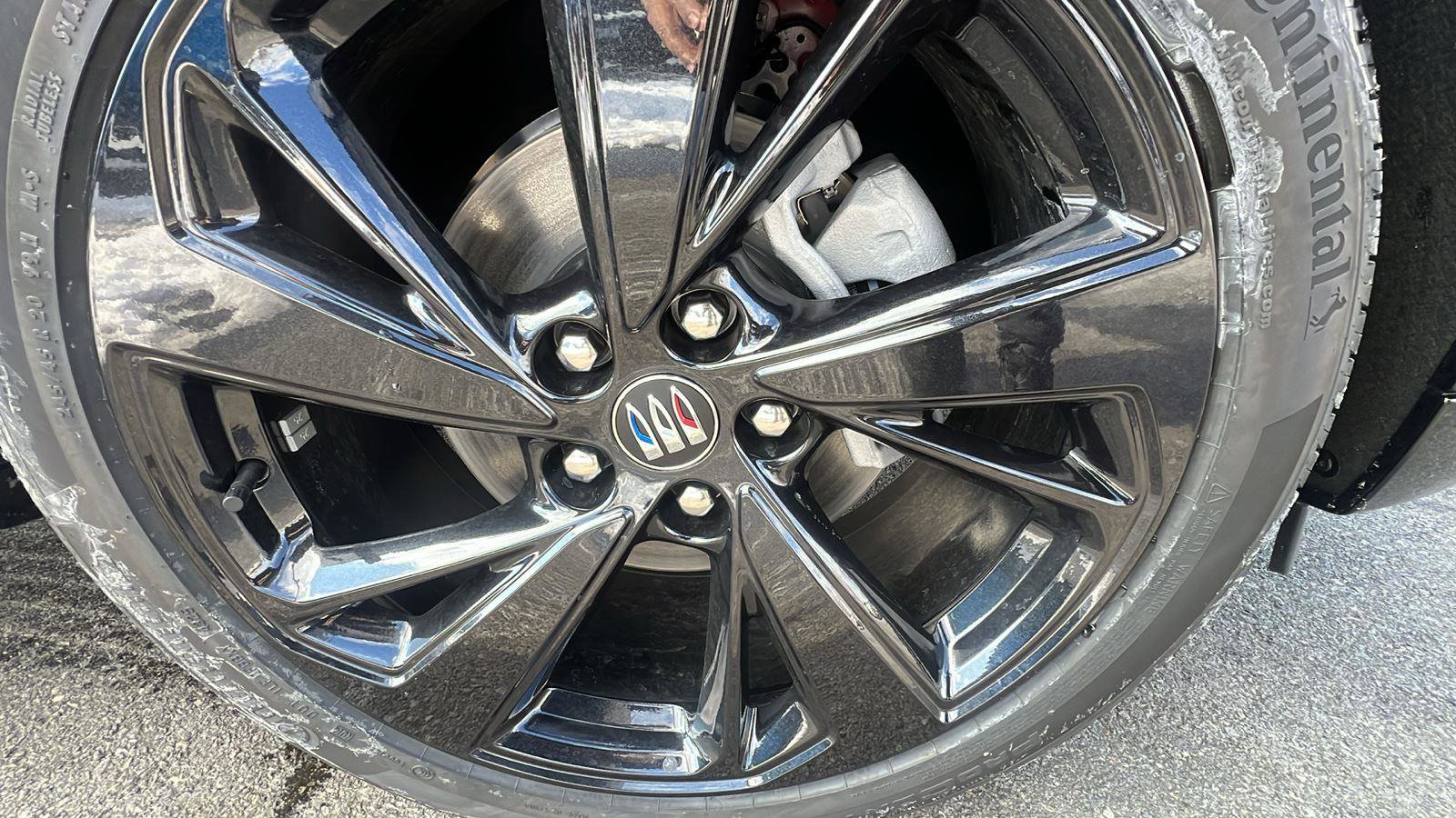 New 2026 Buick Envision Sport Touring image 9