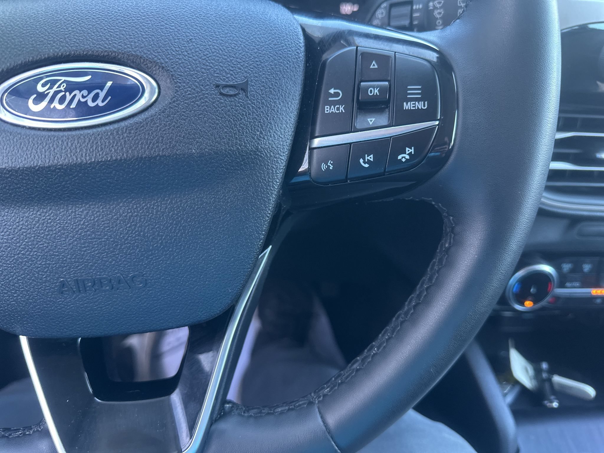 Used 2022 Ford Escape SEL AWD/4WD image 25