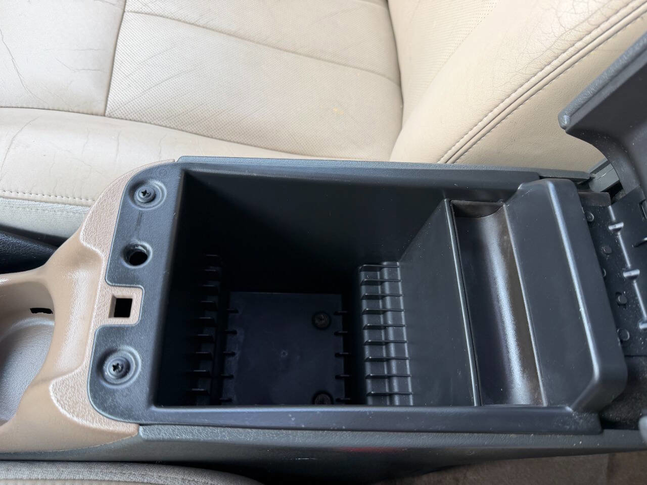 Used 2004 Oldsmobile Bravada AWD w/ Memory Package image 39