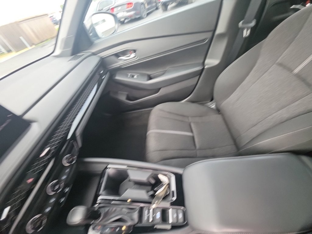 Used 2024 Honda Accord Sport image 23