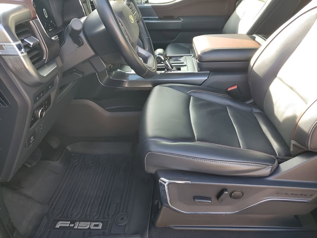 Used 2023 Ford F150 Lariat image 32