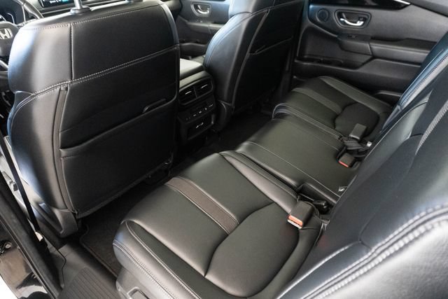 Used 2023 Honda Pilot Touring image 10