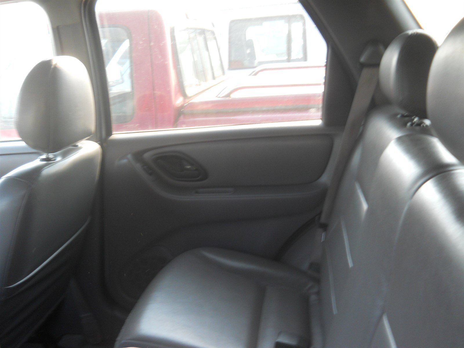 Used 2002 Ford Escape XLT image 9