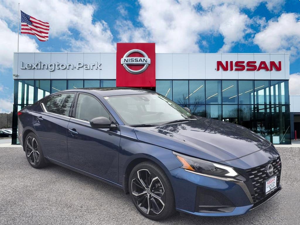 Used 2024 Nissan Altima 2.5 SR w/ SR Premium Package