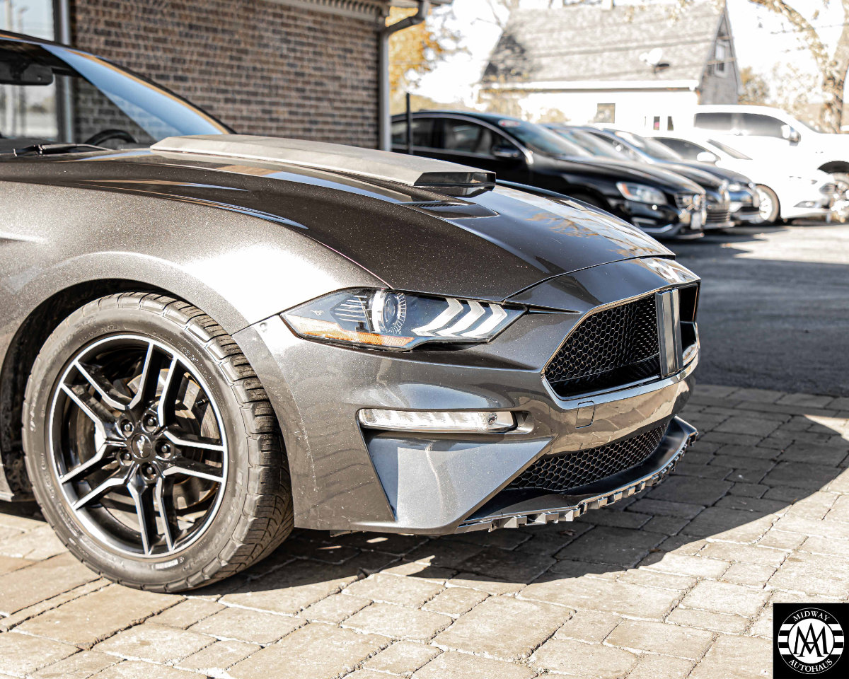 Used 2018 Ford Mustang Premium w/ Equipment Group 201A image 4