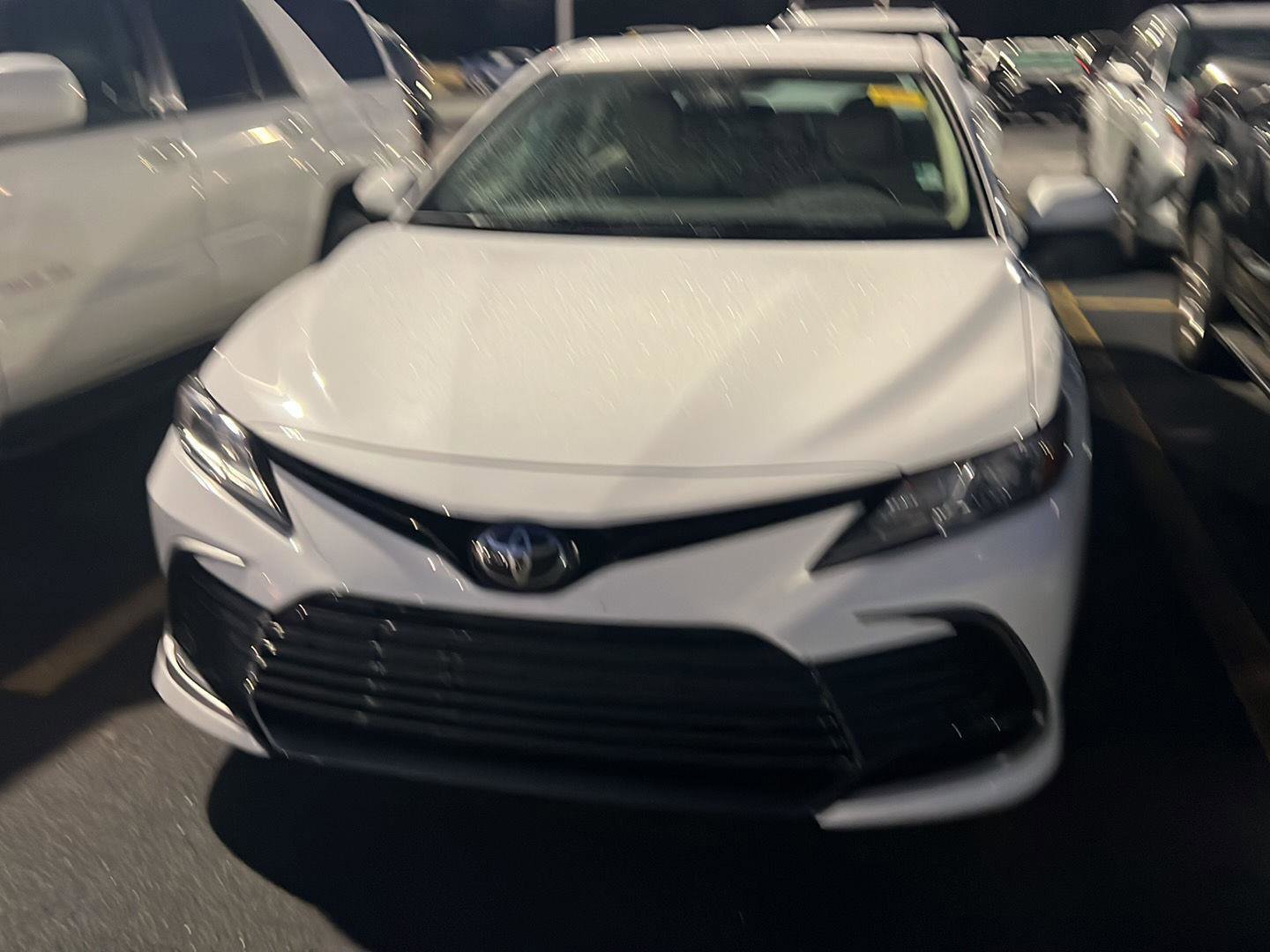 Certified 2022 Toyota Camry LE image 3
