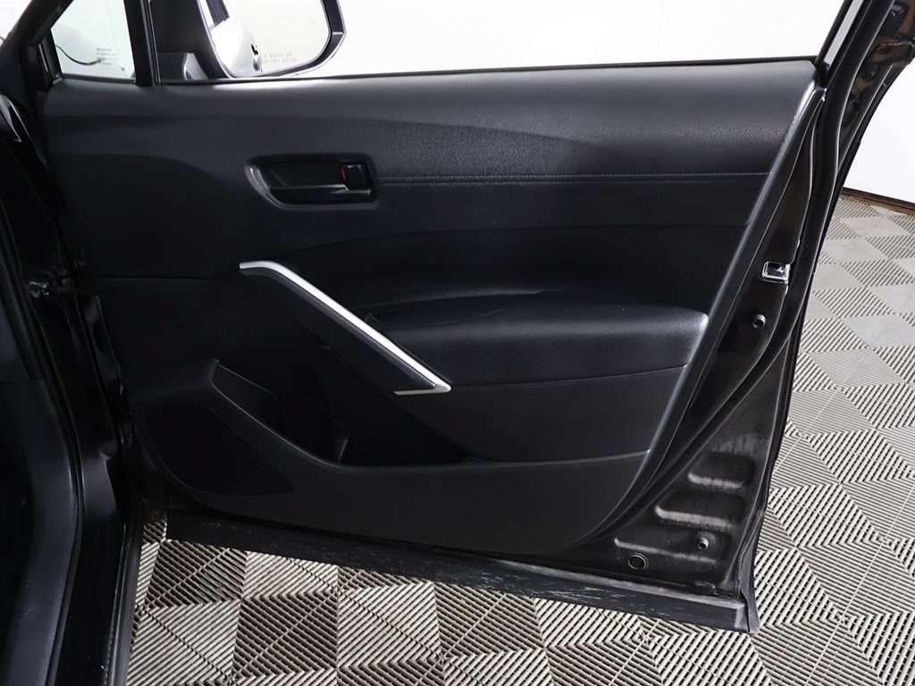 Used 2023 Toyota Corolla Cross LE FWD image 21