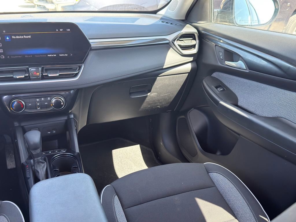 Used 2025 Chevrolet TrailBlazer LT image 28