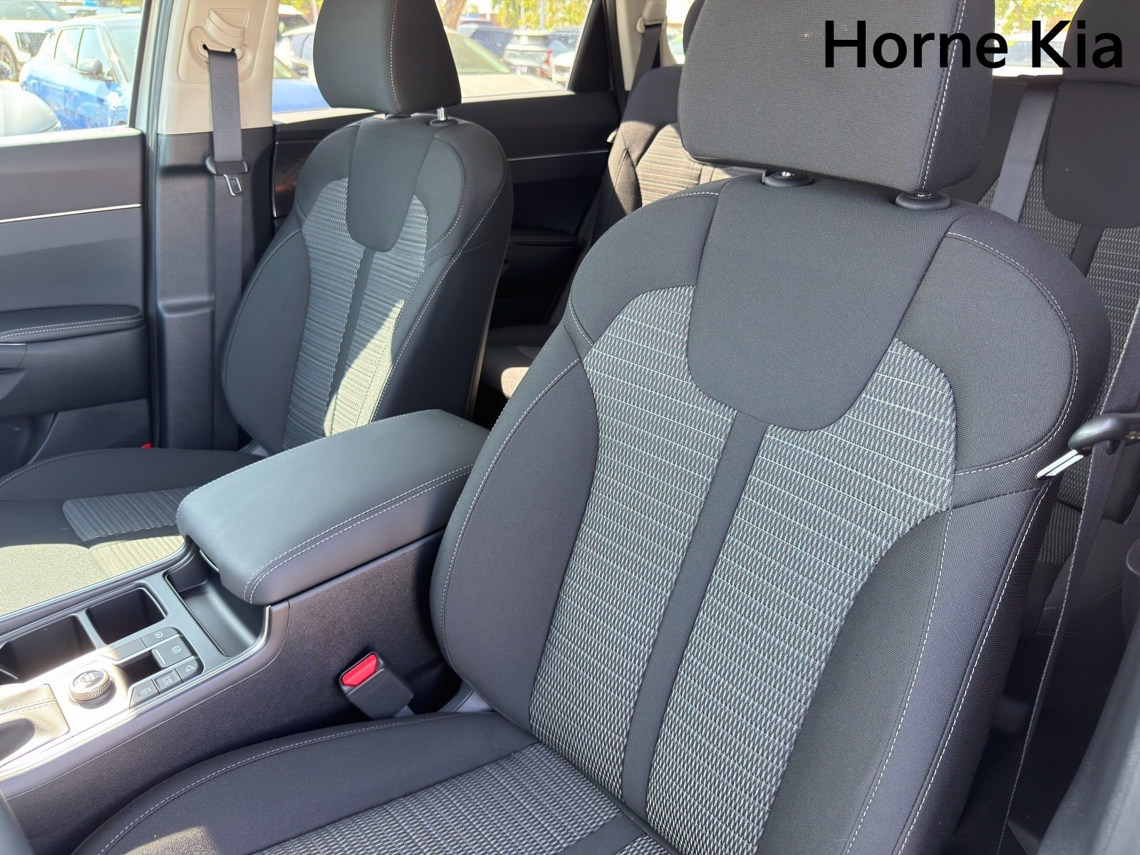 New 2026 Kia Sorento LX FWD image 10