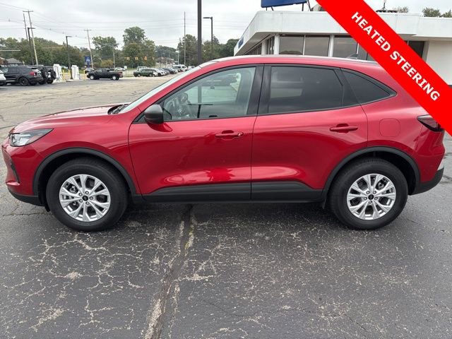 Used 2025 Ford Escape Active w/ Cold Weather Package image 2