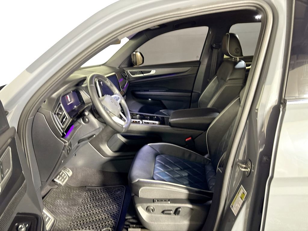 Certified 2024 Volkswagen Atlas Cross Sport SEL Premium R-Line image 10
