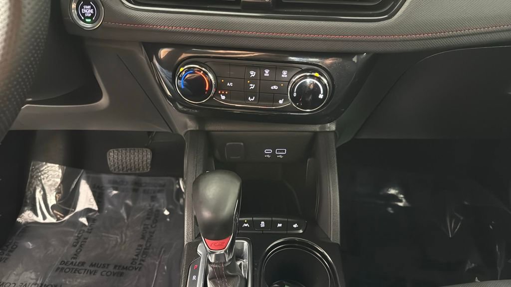 Certified 2024 Chevrolet TrailBlazer RS w/ Driver Confidence Package image 12