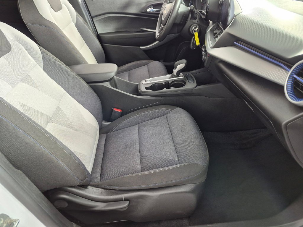 Used 2024 Chevrolet Trax LS w/ LS Convenience Package FWD image 27