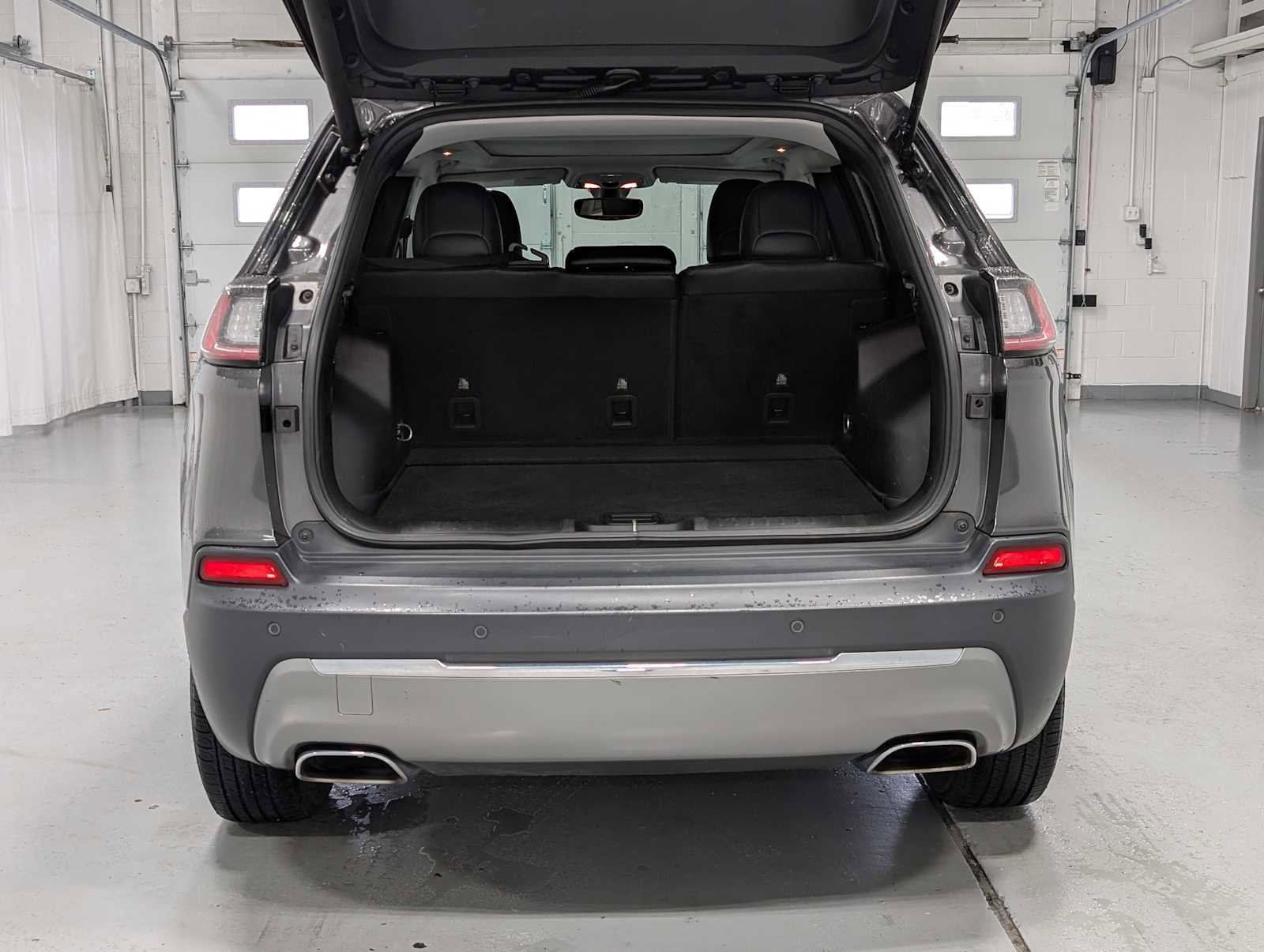 Used 2019 Jeep Cherokee Limited image 42