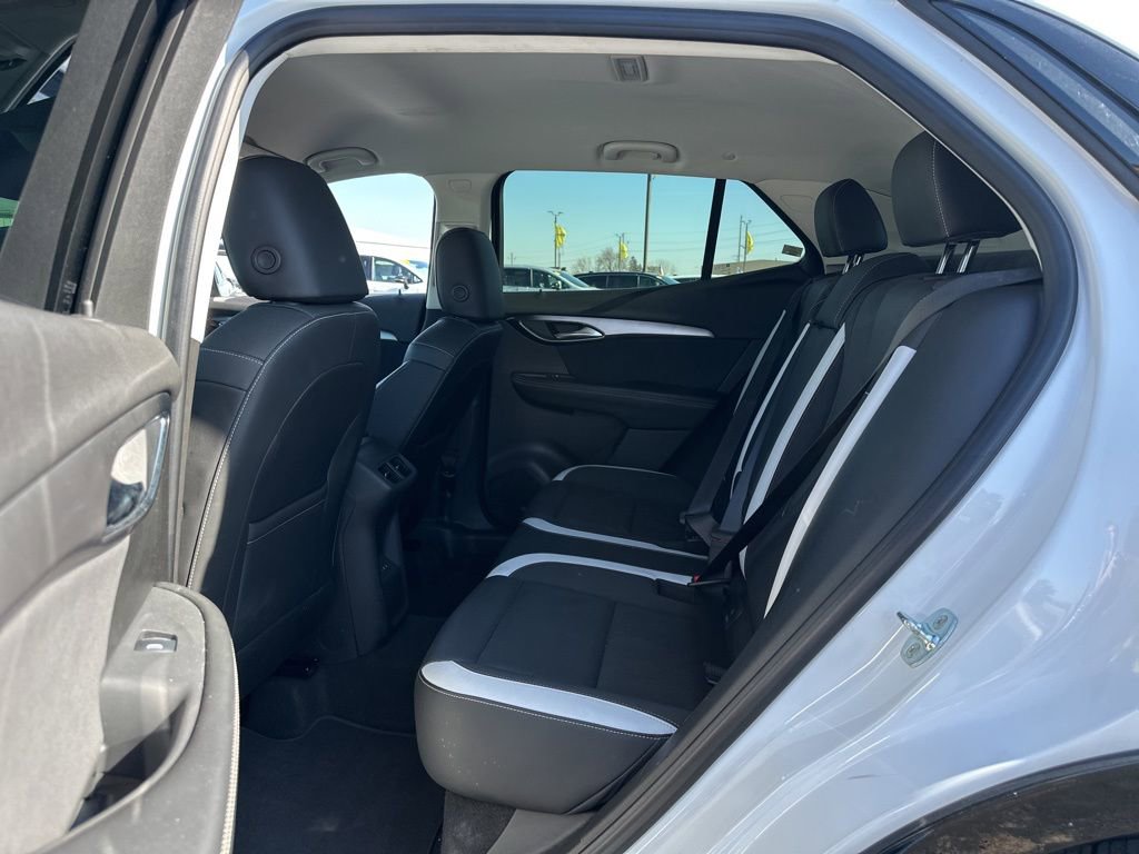 Used 2024 Buick Envision Sport Touring image 21