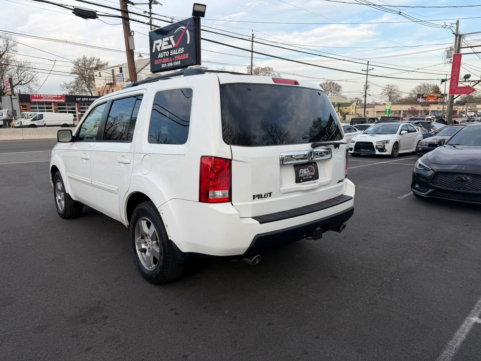 Used 2010 Honda Pilot EX-L image 4
