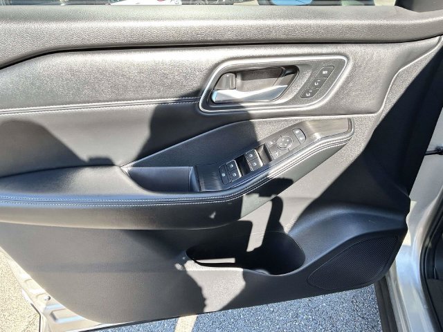 Used 2026 Nissan Rogue Platinum w/ Platinum Premium Package AWD/4WD image 18