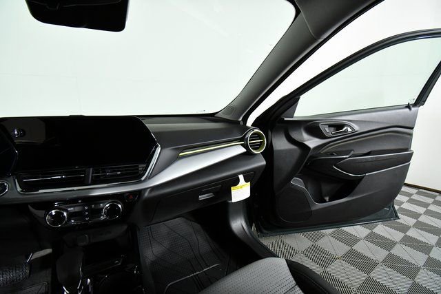 New 2026 Chevrolet Trax LT w/ Driver Confidence Package image 20