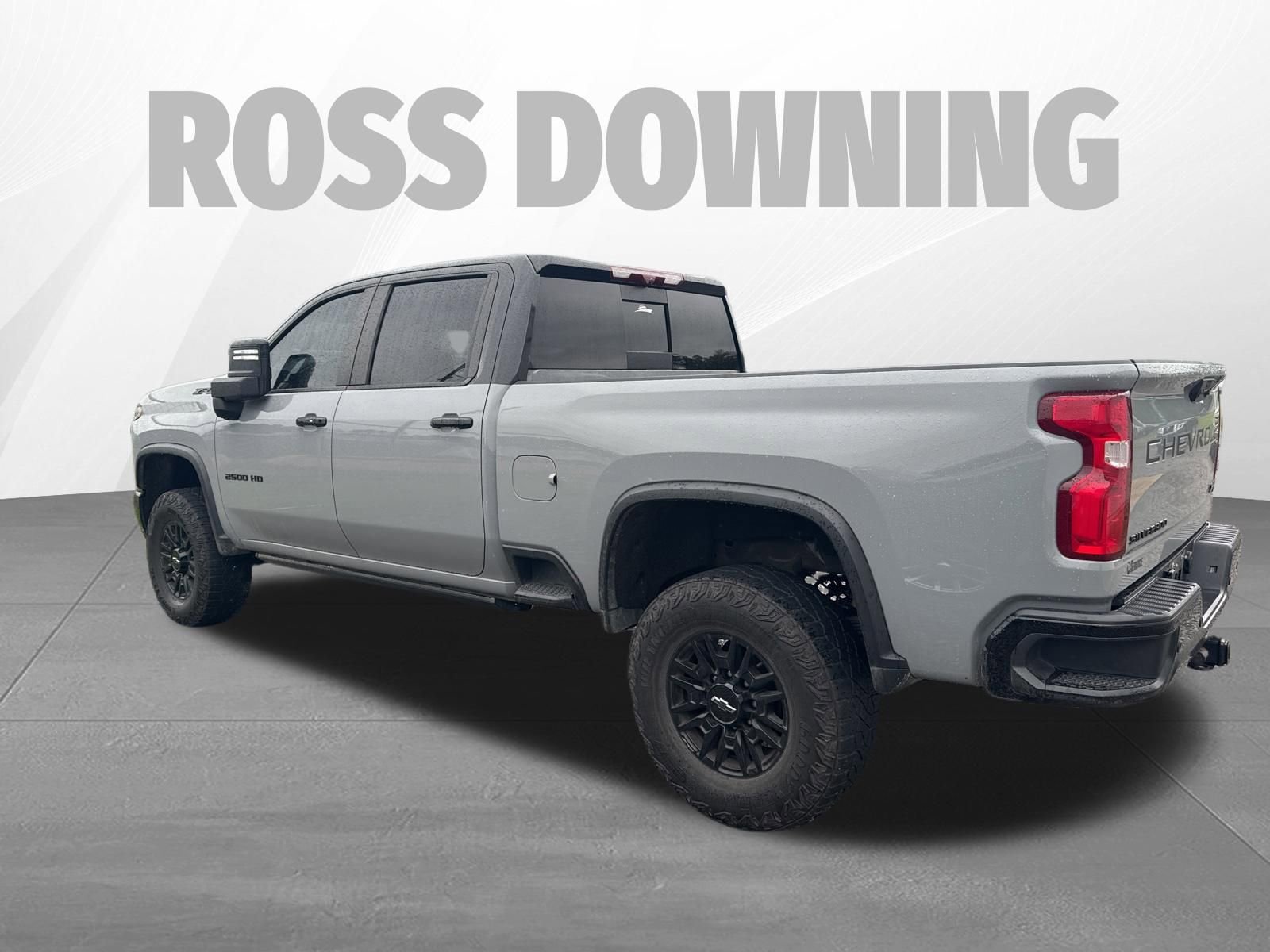 Used 2024 Chevrolet Silverado 2500 ZR2 w/ Technology Package AWD/4WD image 2