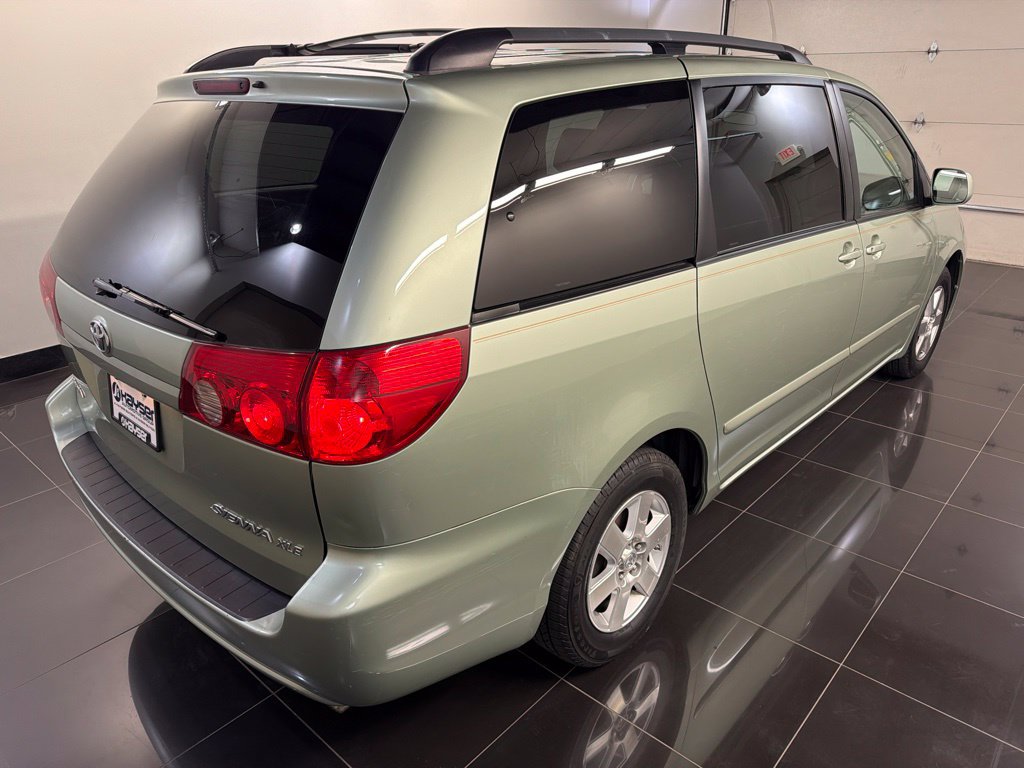Used 2007 Toyota Sienna XLE FWD image 6