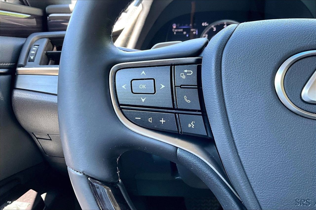 Used 2020 Lexus ES 350 w/ Premium Package image 27