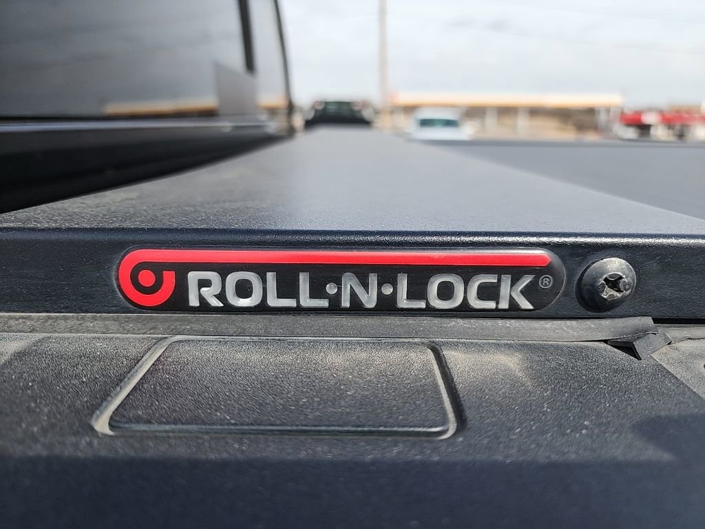 Used 2023 GMC Sierra 2500 Denali w/ Denali Black Diamond Edition image 13