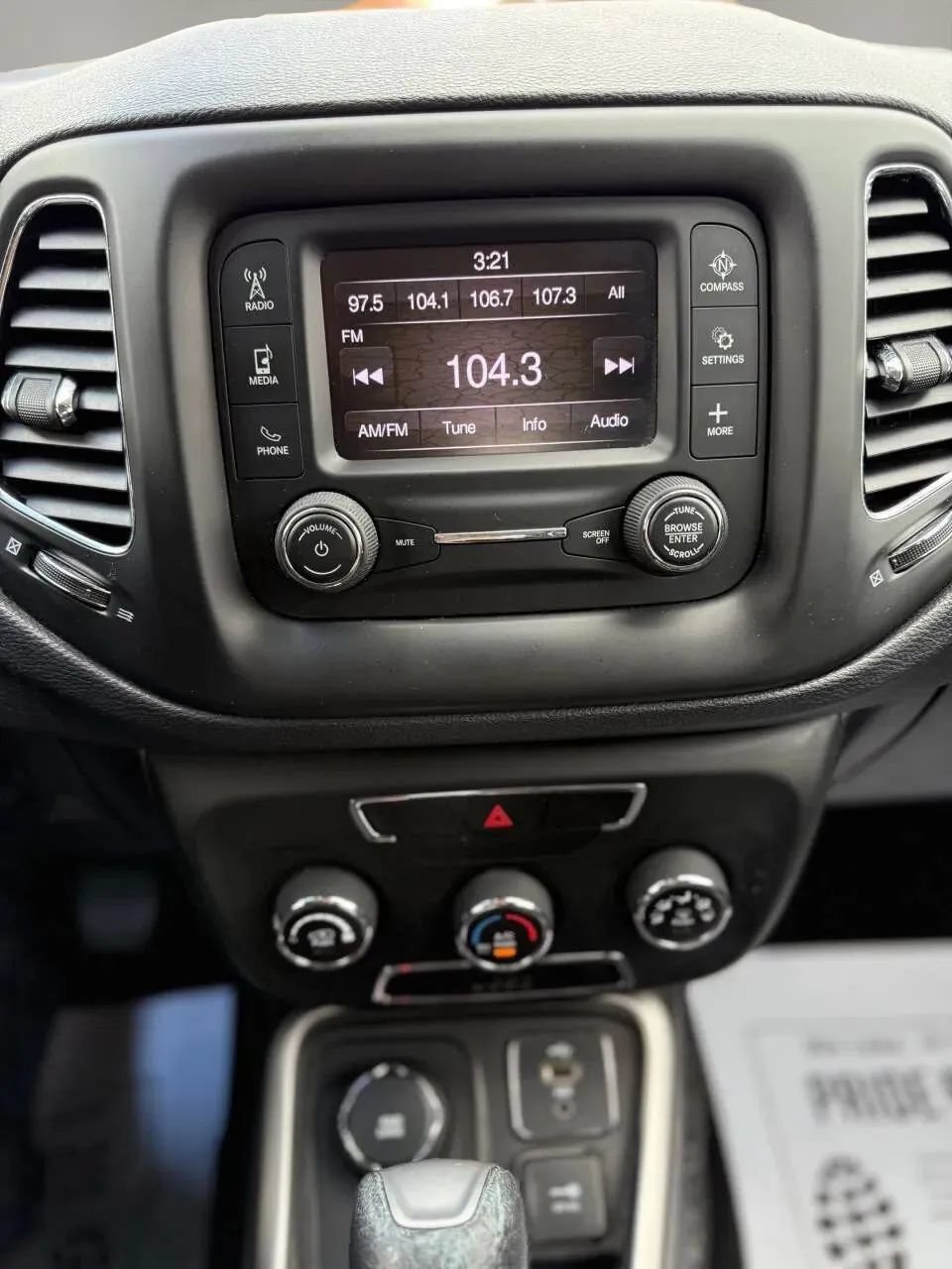 Used 2017 Jeep Compass Sport AWD/4WD image 14