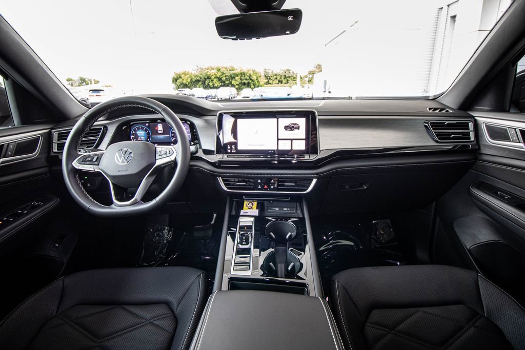 New 2026 Volkswagen Atlas Cross Sport SE FWD image 33