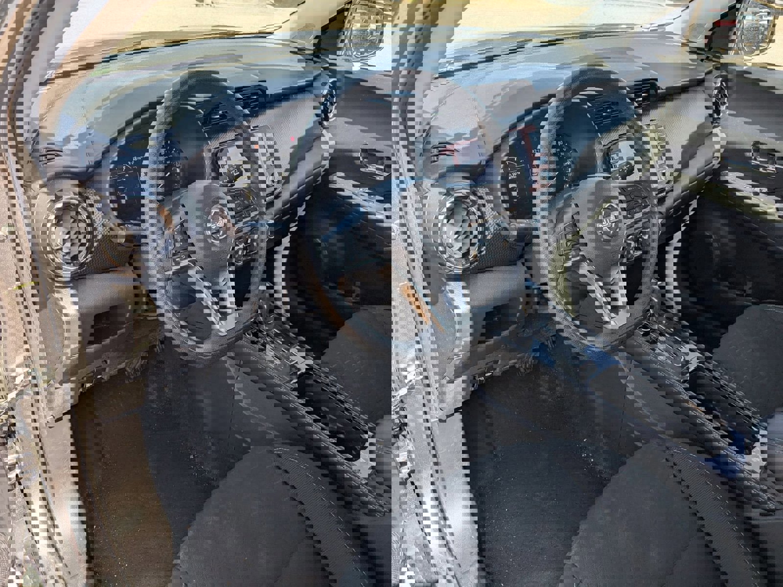 Used 2024 Nissan Kicks SV image 39