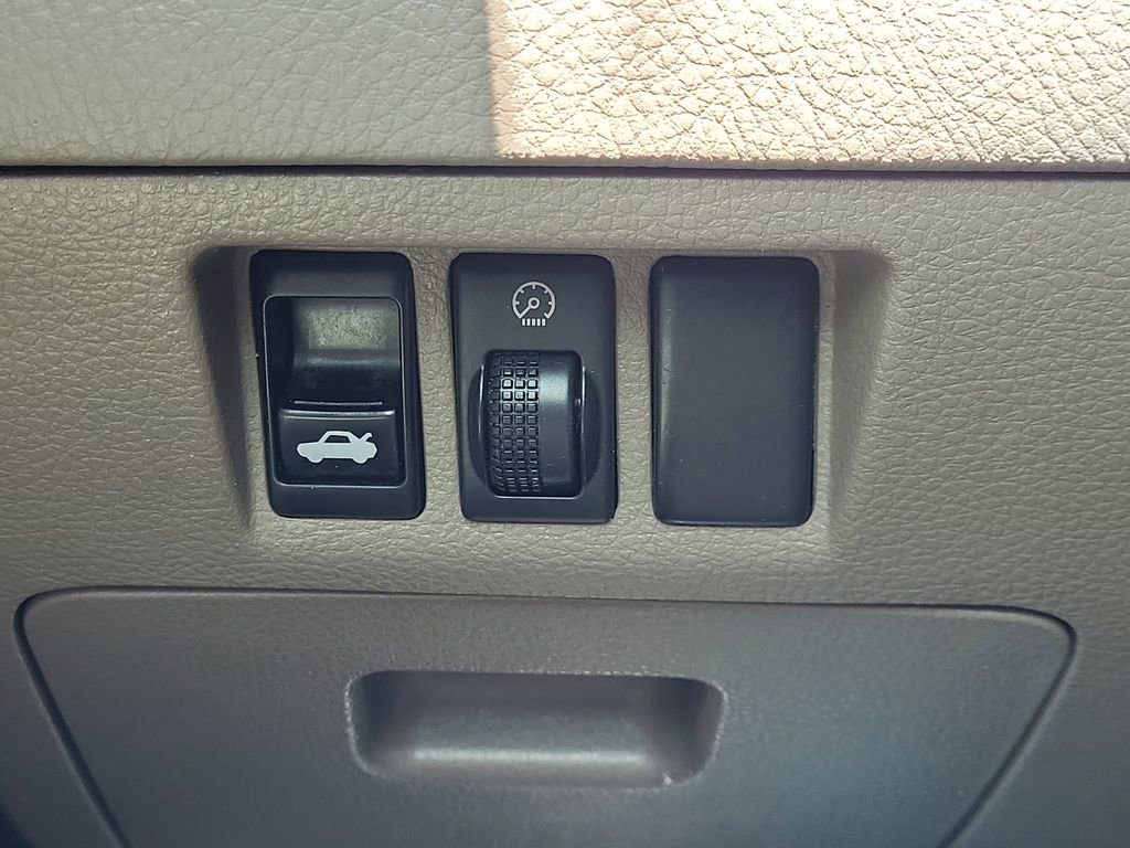 Used 2005 Nissan Altima 2.5 S w/ (S02) Side Airbags Pkg FWD image 23