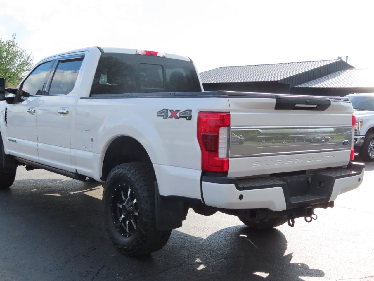 Used 2017 Ford F250 Platinum w/ Platinum Ultimate Package AWD/4WD image 18