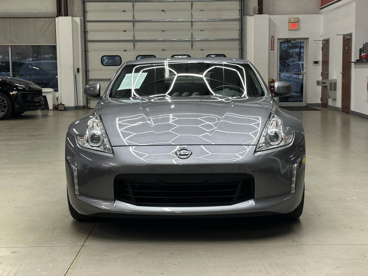 Used 2016 Nissan 370Z Coupe image 6