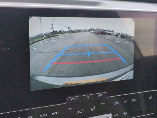 Used 2025 Toyota bZ4X FWD image 13