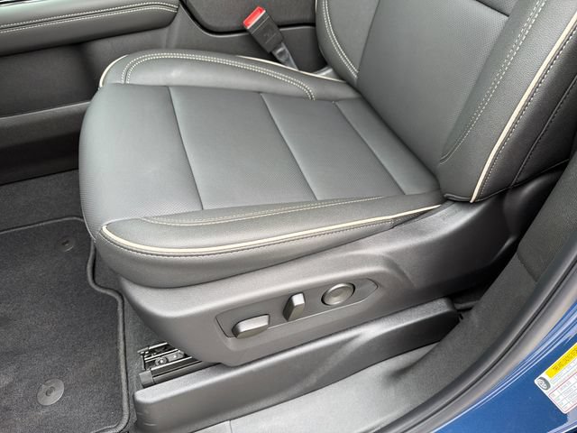 New 2026 GMC Yukon XL Elevation w/ Elevation Premium Package AWD/4WD image 18