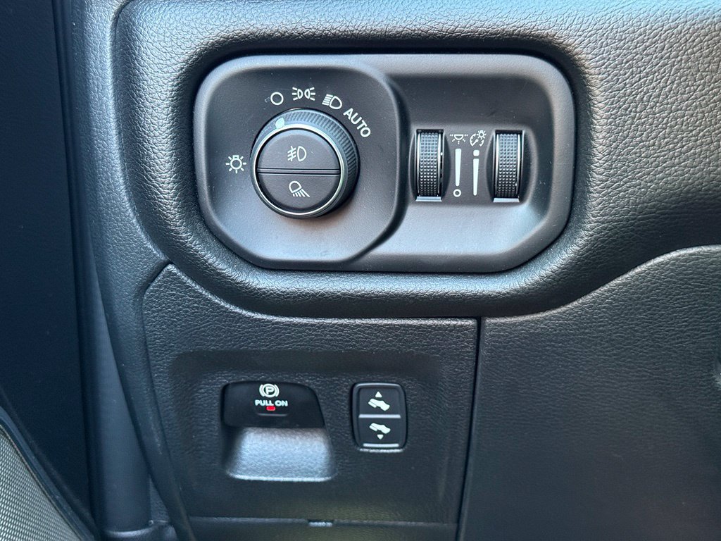 Used 2025 RAM 1500 Laramie w/ Night Edition AWD/4WD image 16