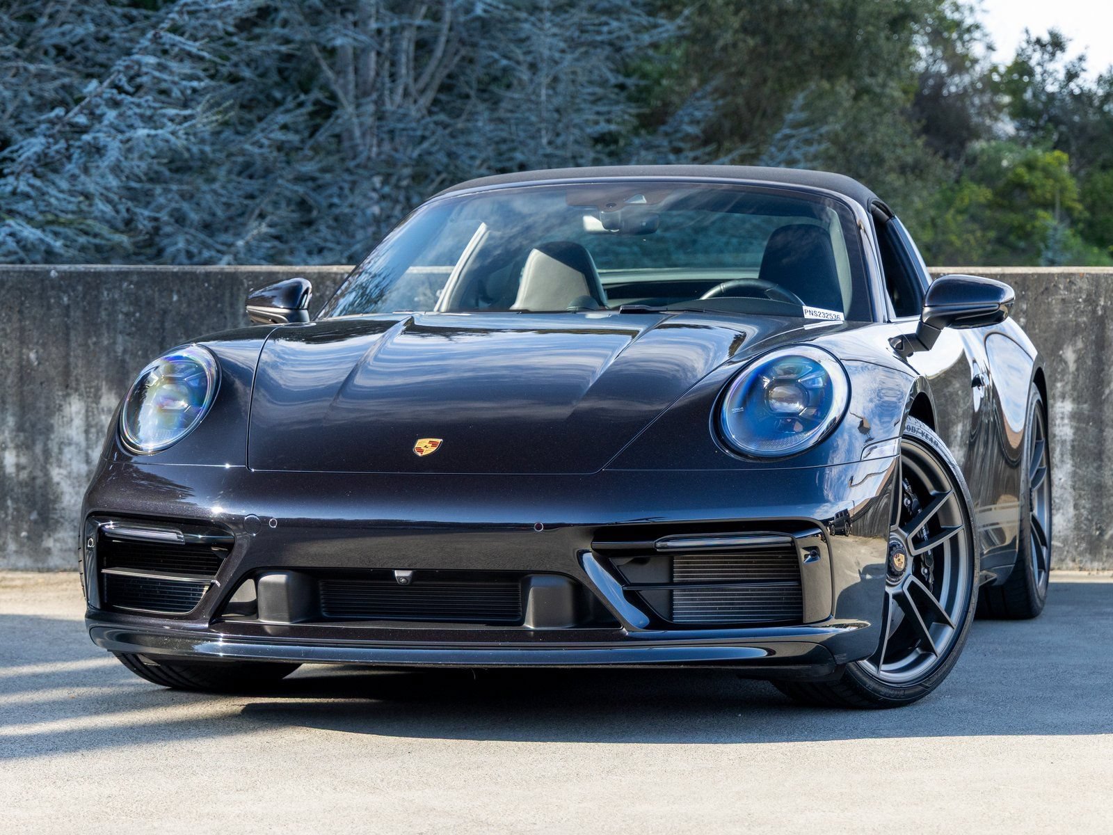 Certified 2022 Porsche 911 50th Anniversary Edition AWD/4WD image 56