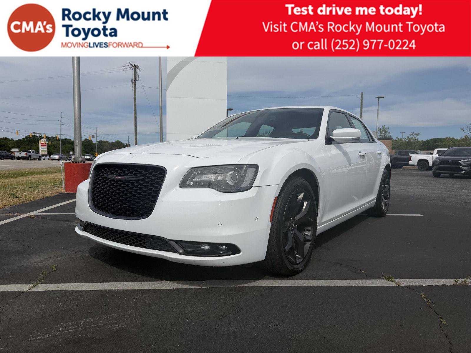 Used 2021 Chrysler 300 S RWD image 3