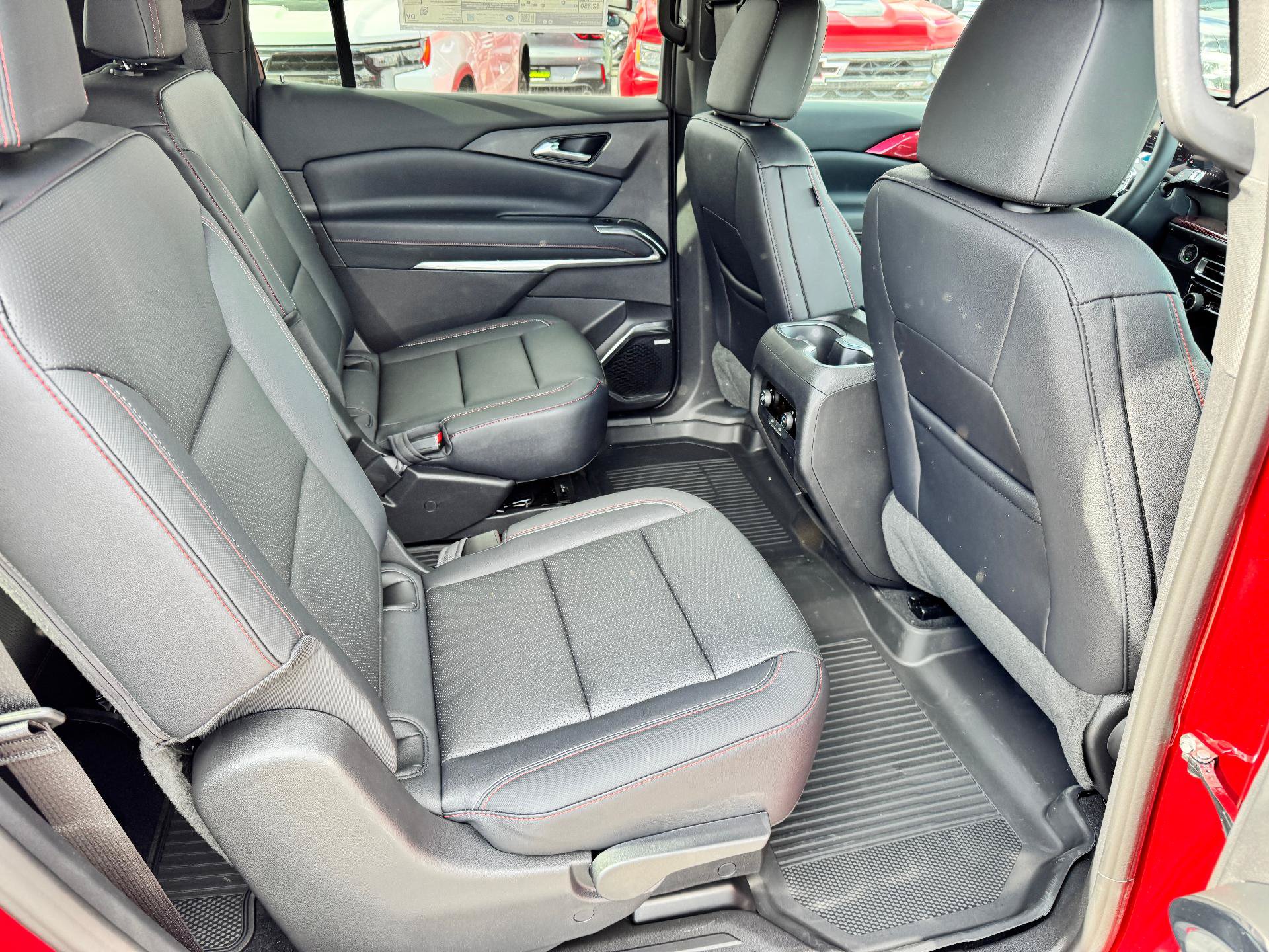 New 2026 Chevrolet Traverse Z71 w/ Enhanced Driving Package AWD/4WD image 23