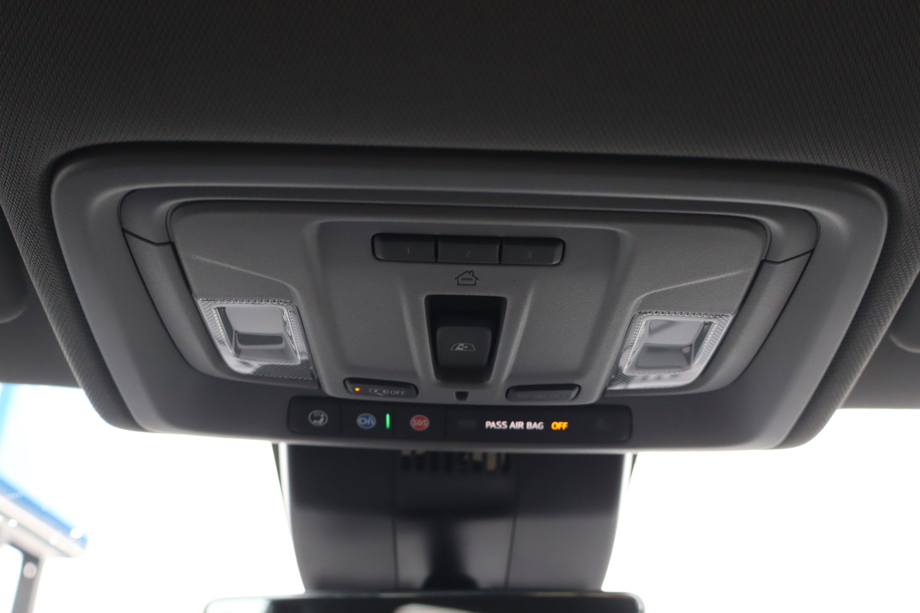 Used 2025 Chevrolet Silverado 2500 LTZ w/ LTZ Plus Package image 31