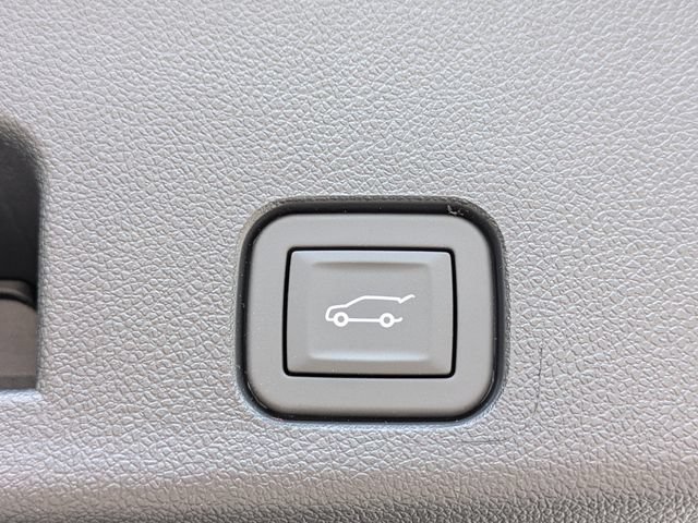 New 2026 GMC Acadia Denali w/ Super Cruise Package FWD image 15