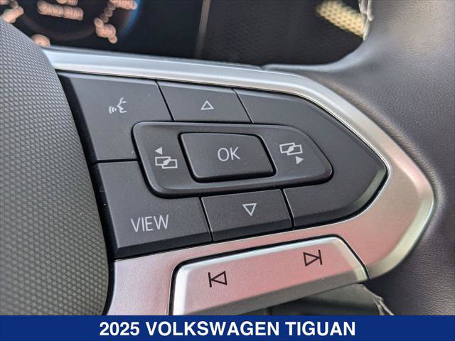 Certified 2025 Volkswagen Tiguan S AWD/4WD image 15