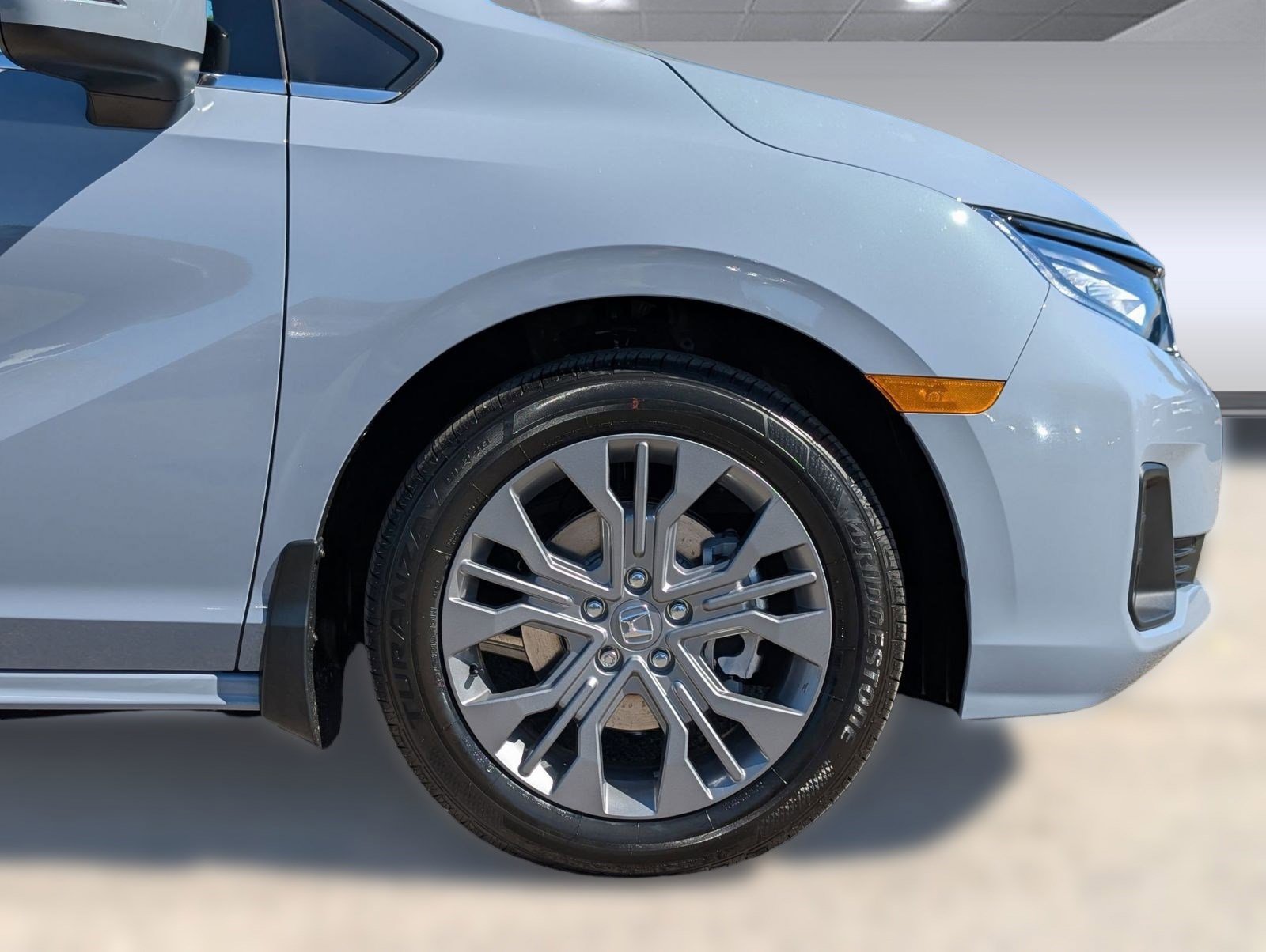 New 2026 Honda Odyssey Touring image 12
