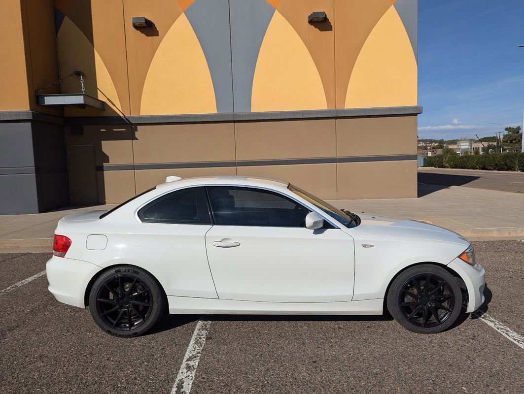 Used 2013 BMW 128i Coupe w/ Technology Pkg image 10