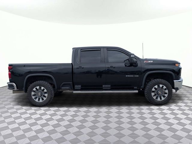 Used 2021 Chevrolet Silverado 2500 LT w/ Convenience Package image 3
