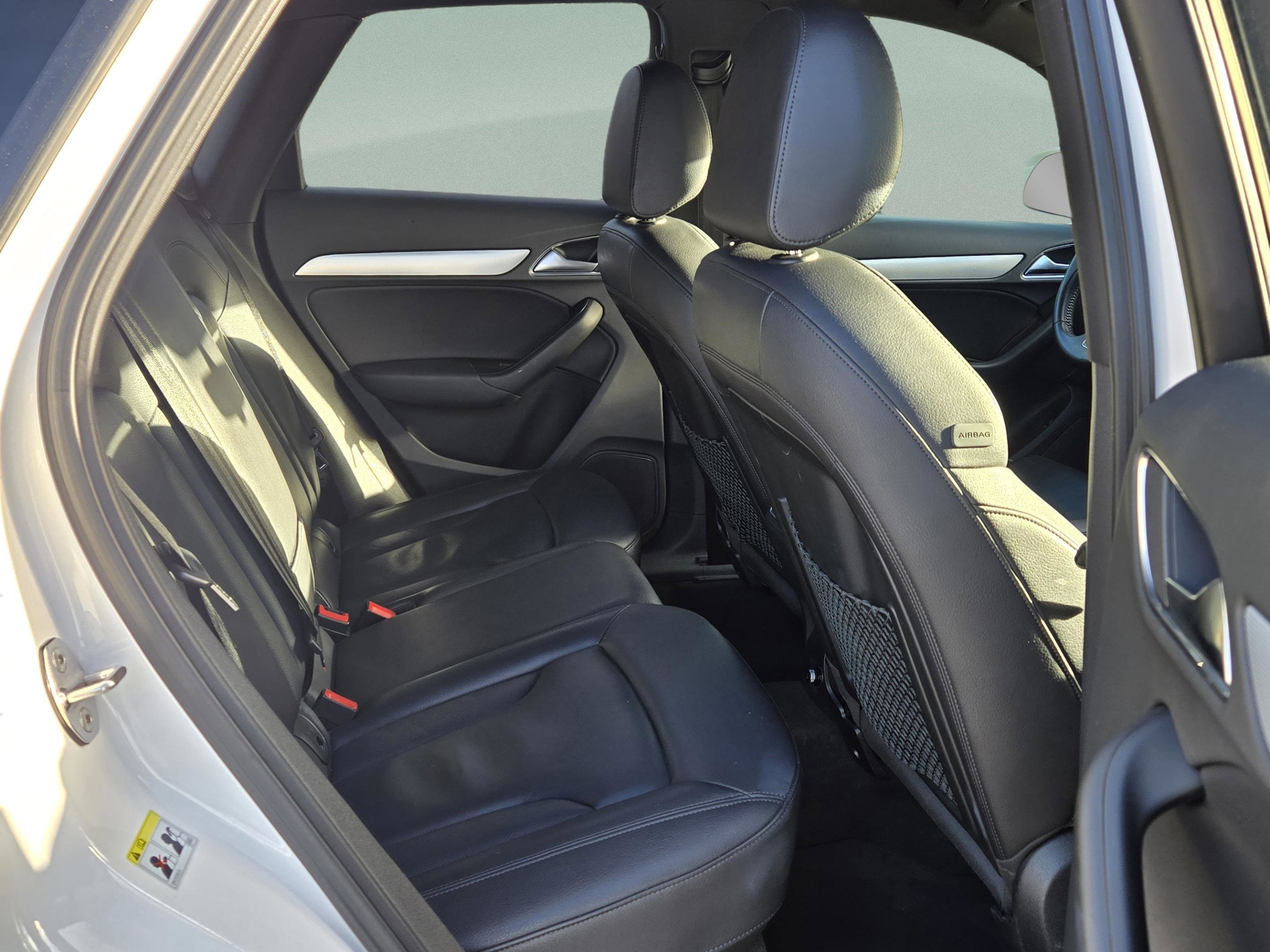 Used 2018 Audi Q3 2.0T Premium w/ Convenience Package image 18