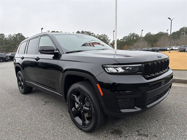 New 2025 Jeep Grand Cherokee L Altitude image 3