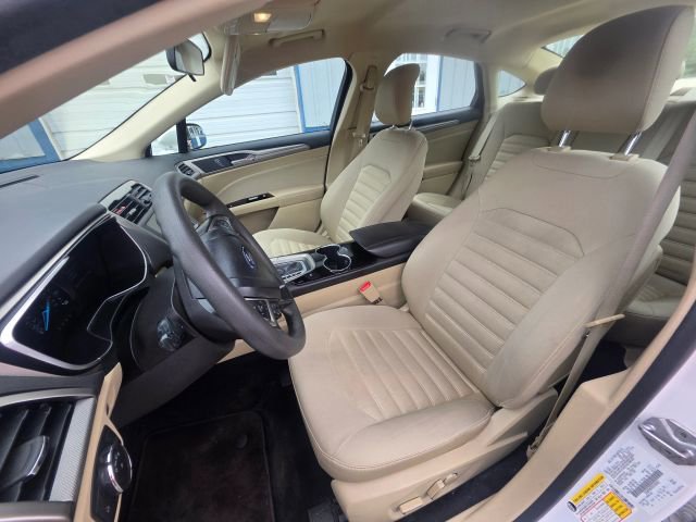 Used 2014 Ford Fusion SE FWD image 14