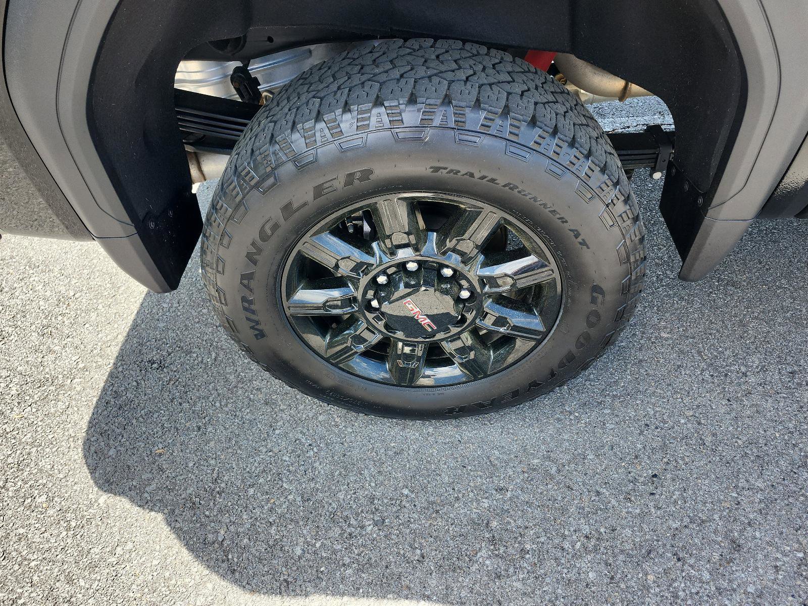 Certified 2025 GMC Sierra 2500 AT4 image 6